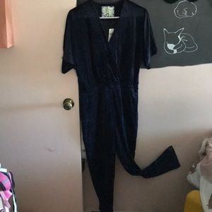 NWT Navy Velvet jumpsuit Size S